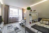 Pronájem bytu 1+KK, 32 m2, Italská, Kladno, cena 12500 CZK / objekt / měsíc, nabízí CENTURY 21 Dream